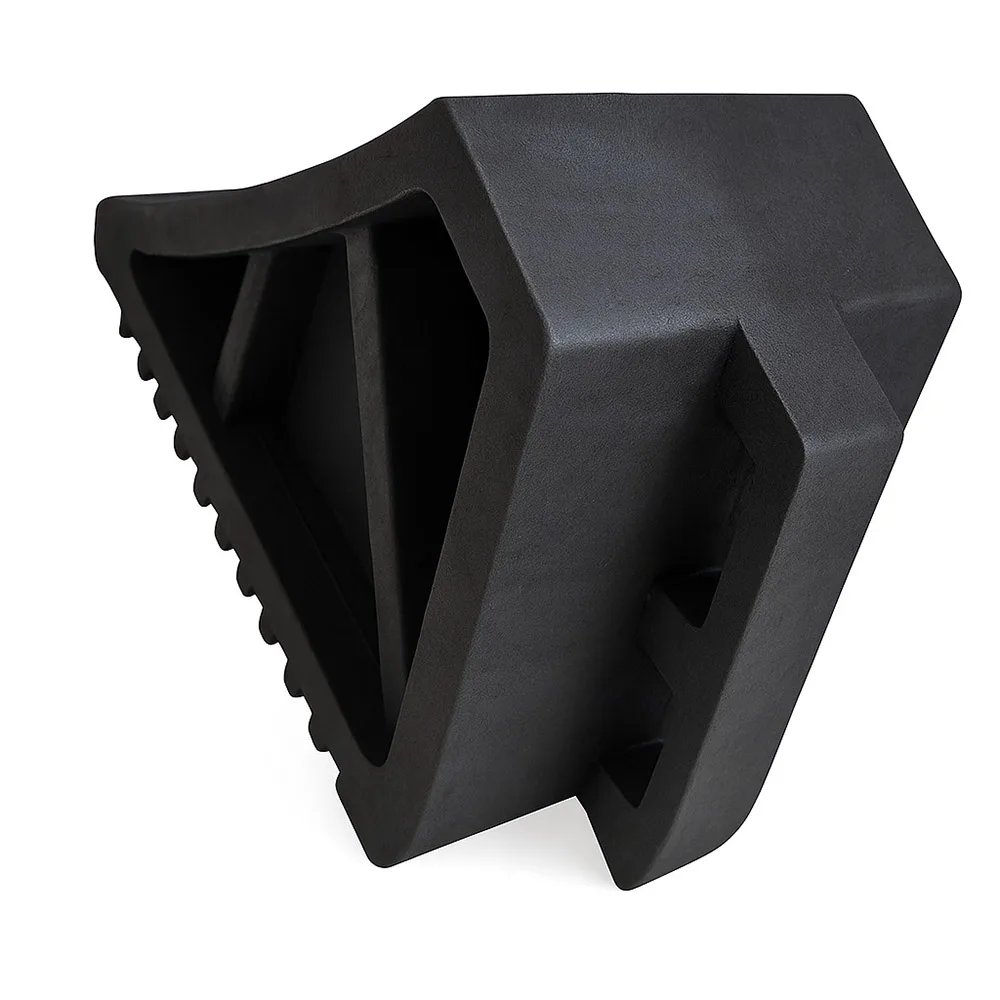 Rubber wheel chock blocks for commercial vehicles